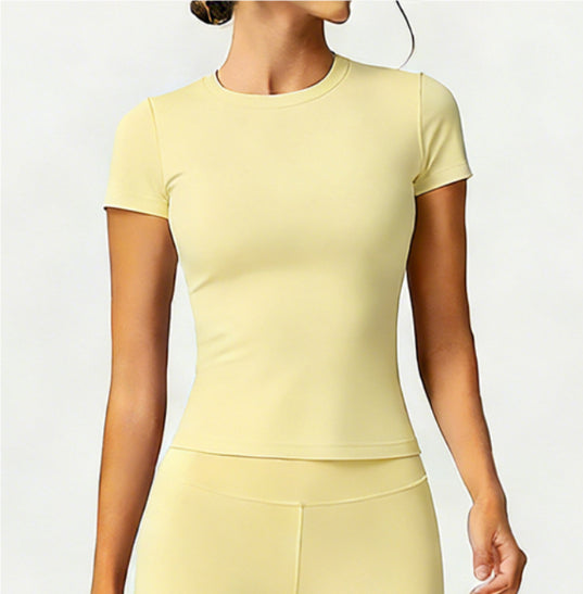 Crew-neck Form-fitting Slimming Short-sleeve Tailored Shorts With Pockets